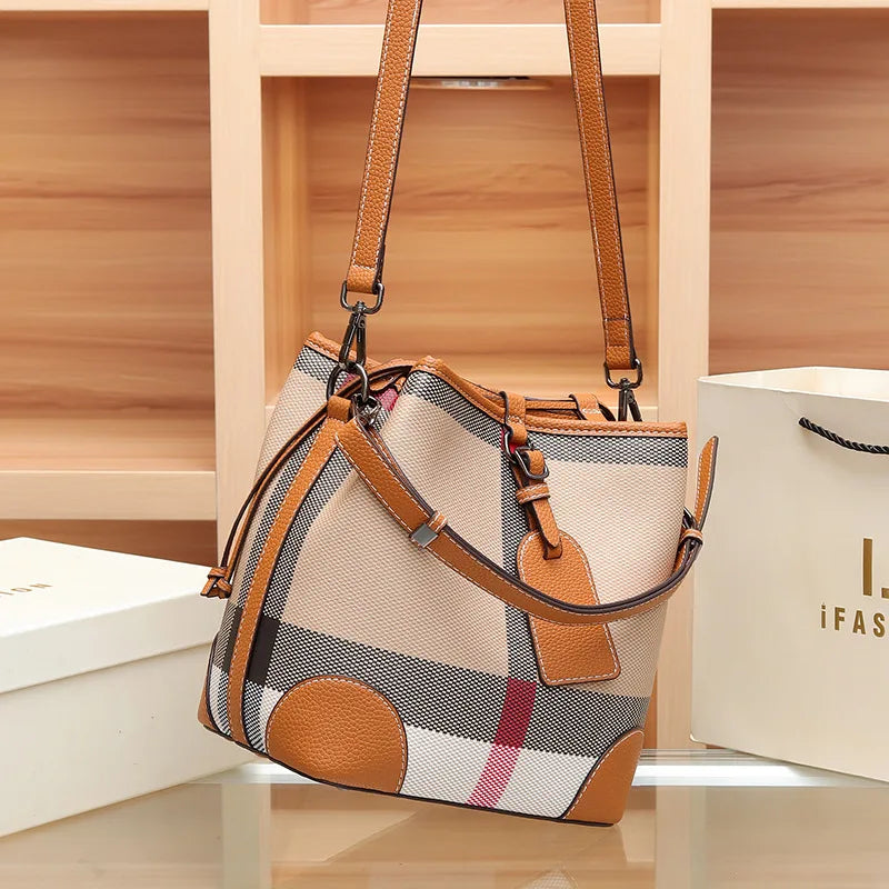 Bolsa Bucket Luxury Plaid Grande Capacidade