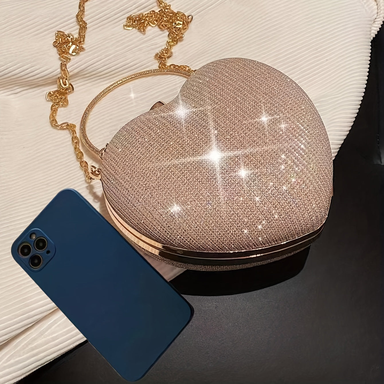 Bolsa Feminina Mini Box Coração com Corrente – Brilho & Charme para Festa e Ocasiões Especiais