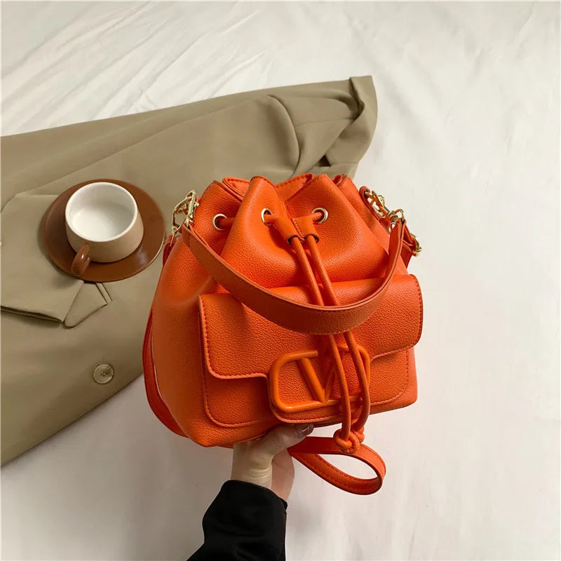 ‌Bolsa Bucket Elegance – Estilo Casual com Toque Sofisticado