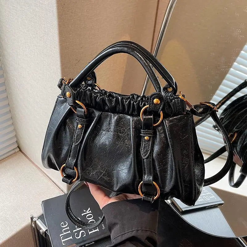 Bolsa Hobo Pleated Luxe – Sofisticação e Versatilidade com Estilo