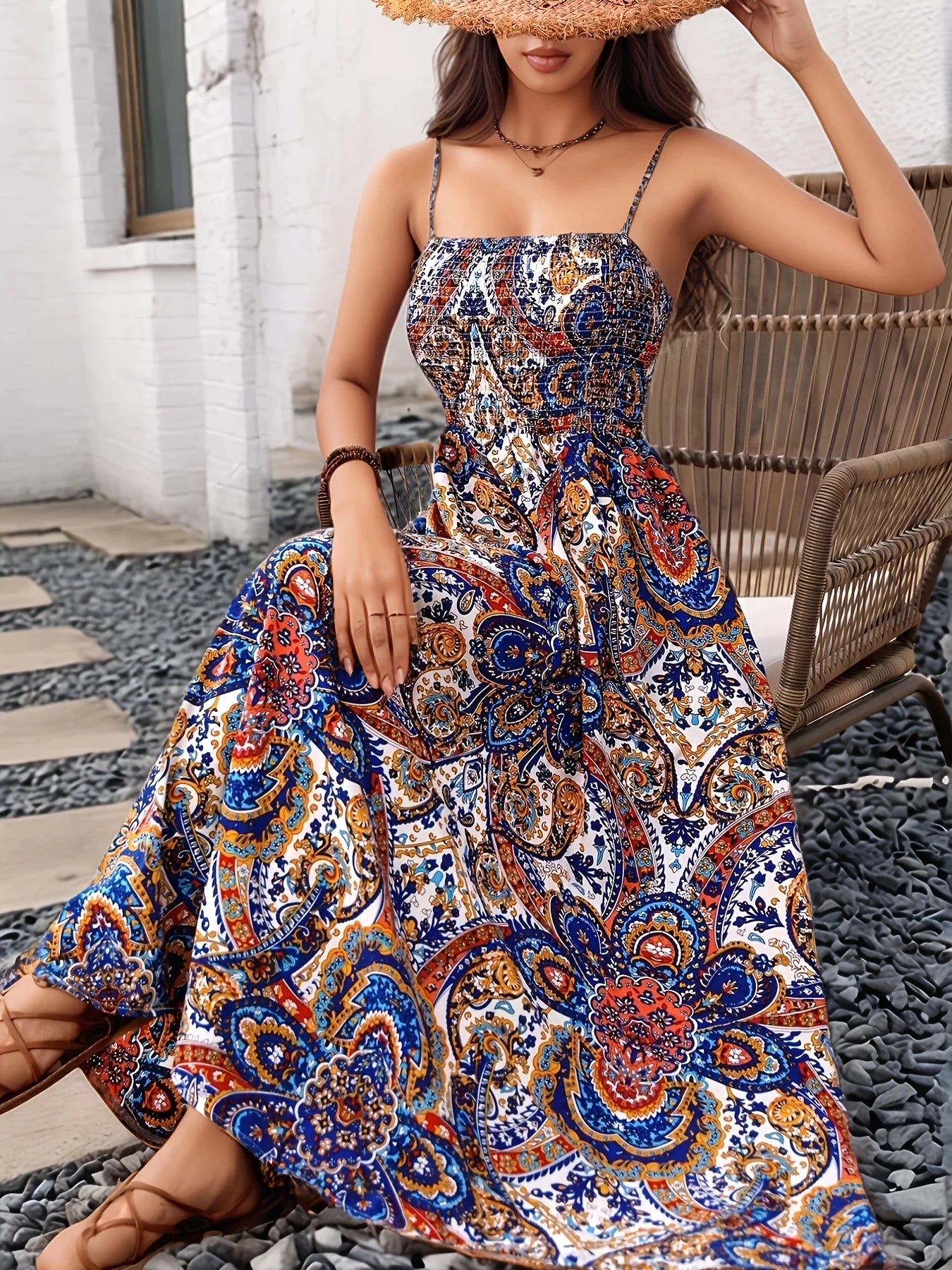 Vestido Longo Estampado com Alças e Cintura Ajustada