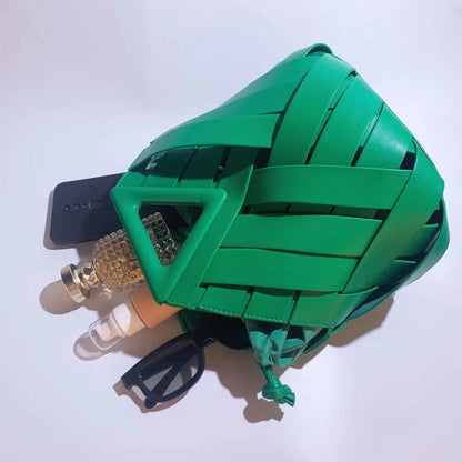 Bolsa Feminina Trançada com Fecho Magnético – Crossbody & Shoulder