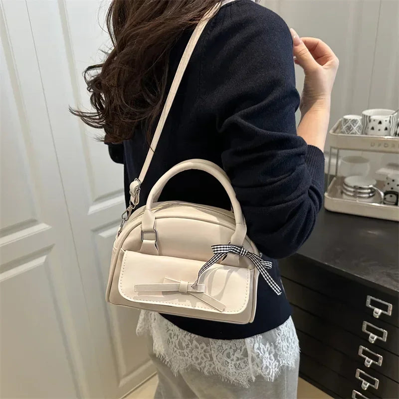 Bolsa Boston Laço Minimalista Versátil