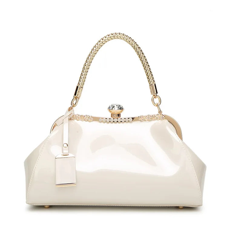 Bolsa Vintage Vermelha – Elegância Clássica