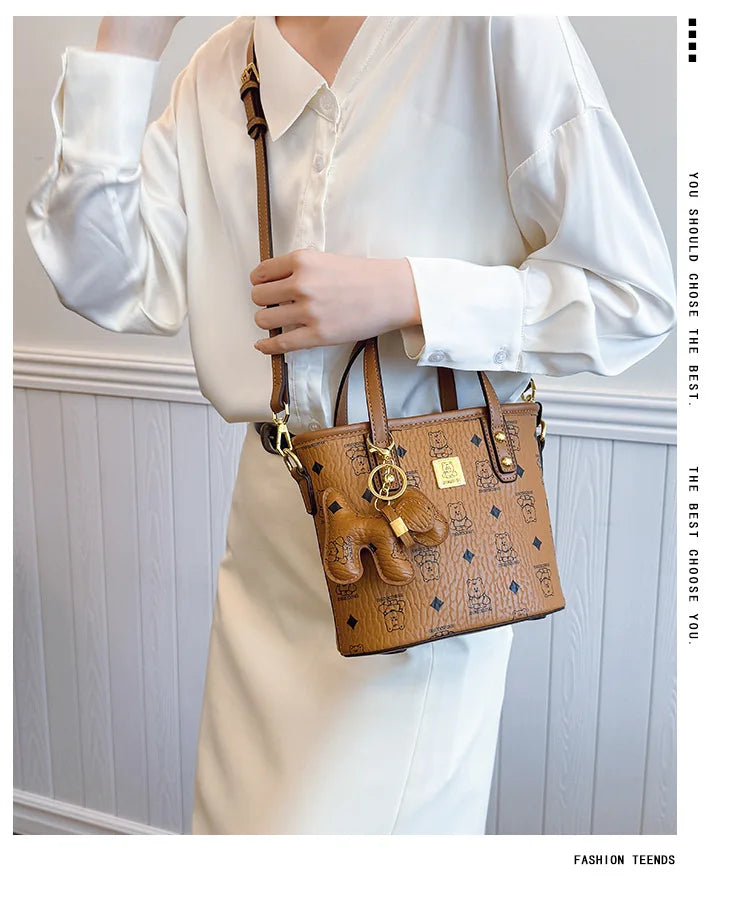 Bolsa Feminina Bucket Estampada 2025 – Tote & Transversal Versátil para Dia e Noite