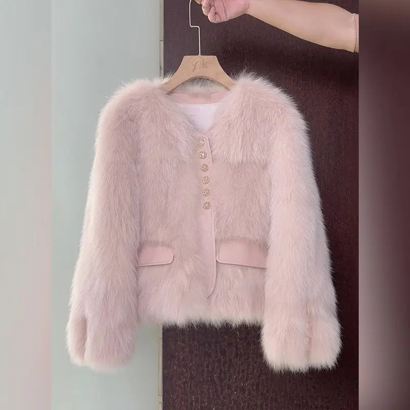 Luxe Plush Coat – Short Faux Fur & Timeless Elegance