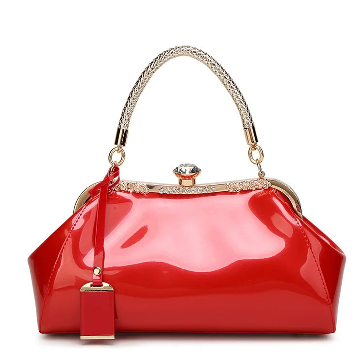 Bolsa Vintage Vermelha – Elegância Clássica