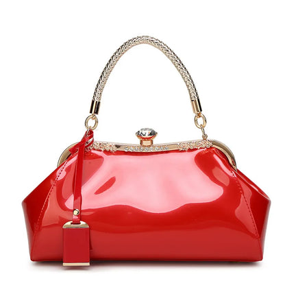 Bolsa Vintage Vermelha – Elegância Clássica