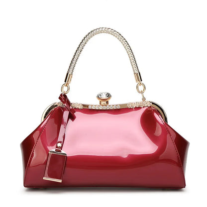 Bolsa Vintage Vermelha – Elegância Clássica