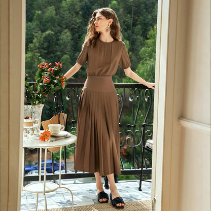 Conjunto French Coffee – Top Elegante & Saia Plissada
