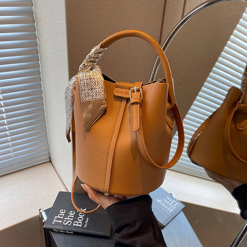 Bolsa Bucket Retro Soft Leather