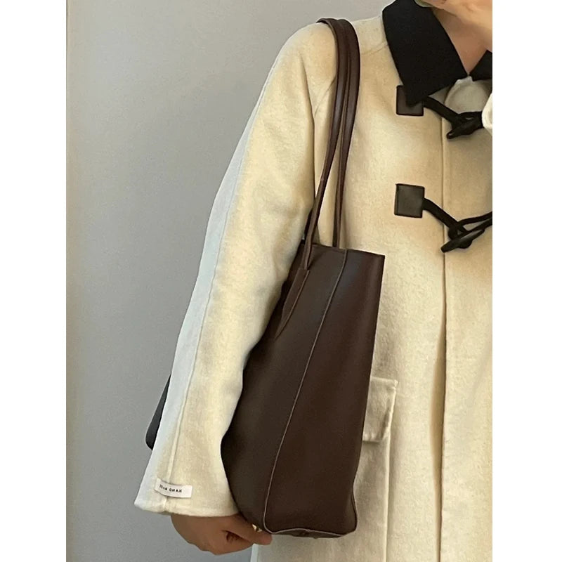 Large Capacity Tote Bag Commuter Class Underarm Single Shoulder Bag Fashionable Versatile Mother Bag Magnetic Button Closure...