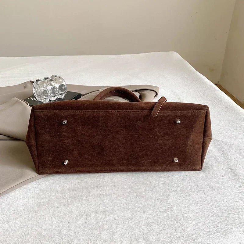 Bolsa Tote Suede Fivela Luxo Casual