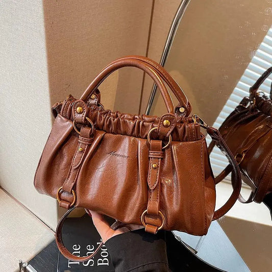 Bolsa Hobo Pleated Luxe – Sofisticação e Versatilidade com Estilo