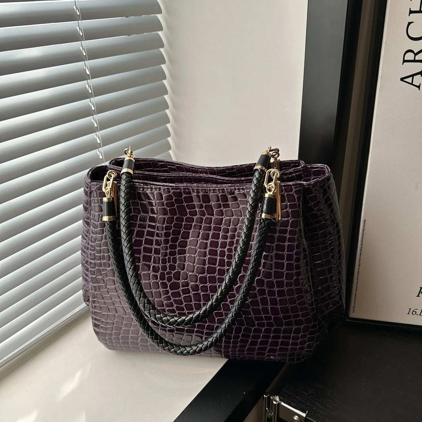 Bolsa Croco Premium – Elegância Atemporal e Luxo Sofisticado