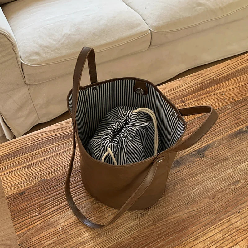 Bolsa Bucket Luxury – Sofisticação e Espaço para o Dia a Dia