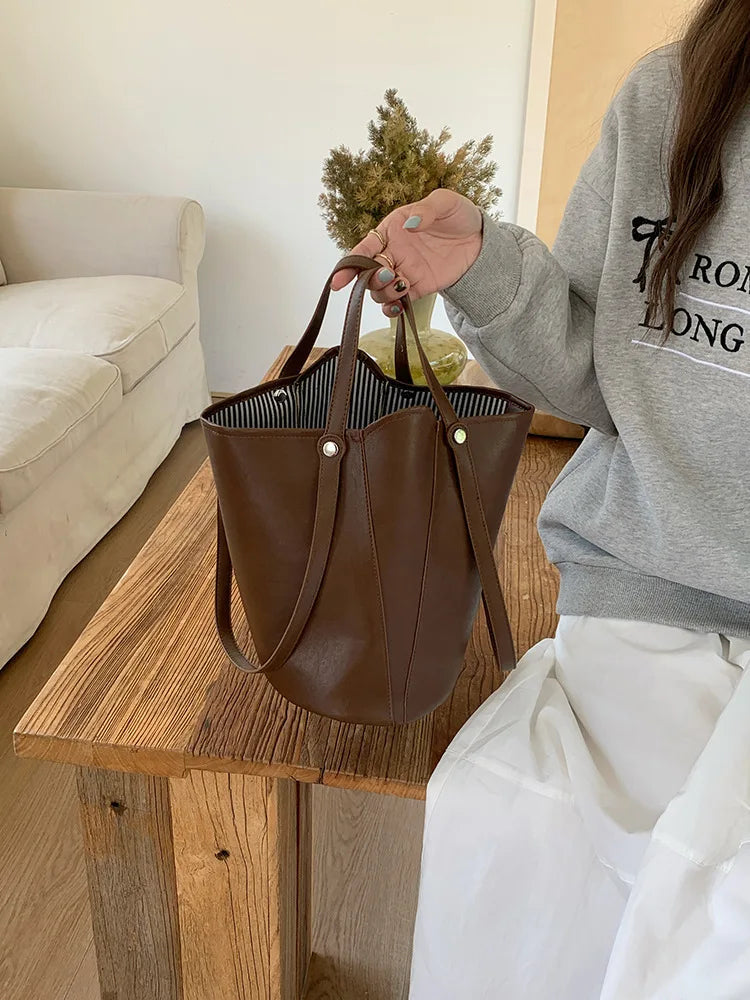 Bolsa Bucket Luxury – Sofisticação e Espaço para o Dia a Dia