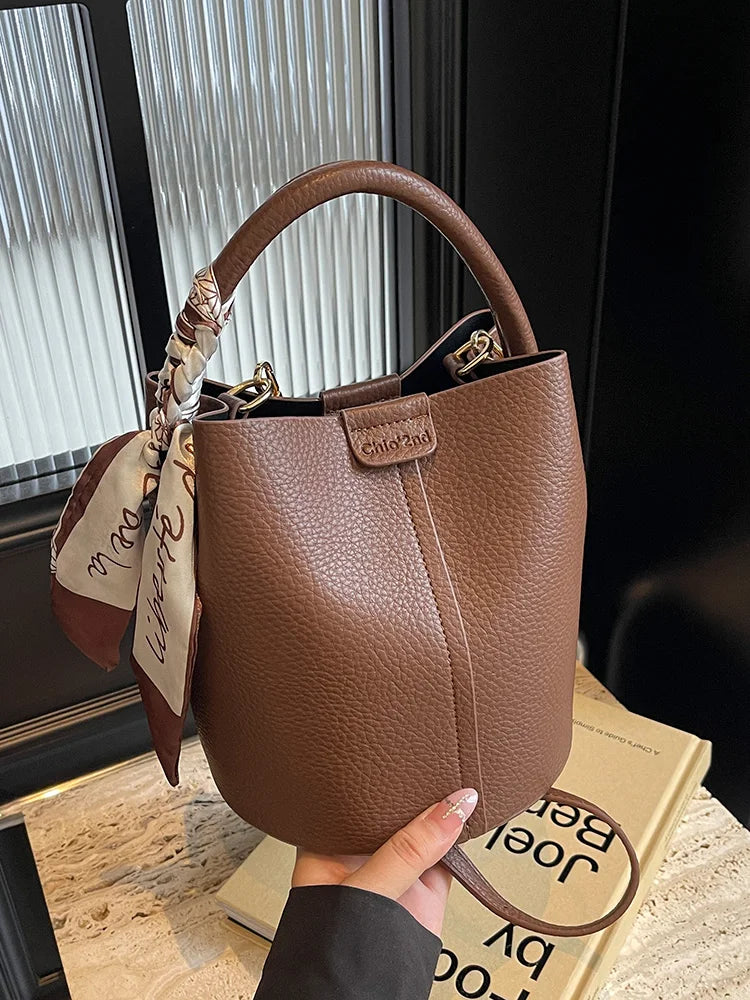 Bolsa Bucket Retro Soft Leather