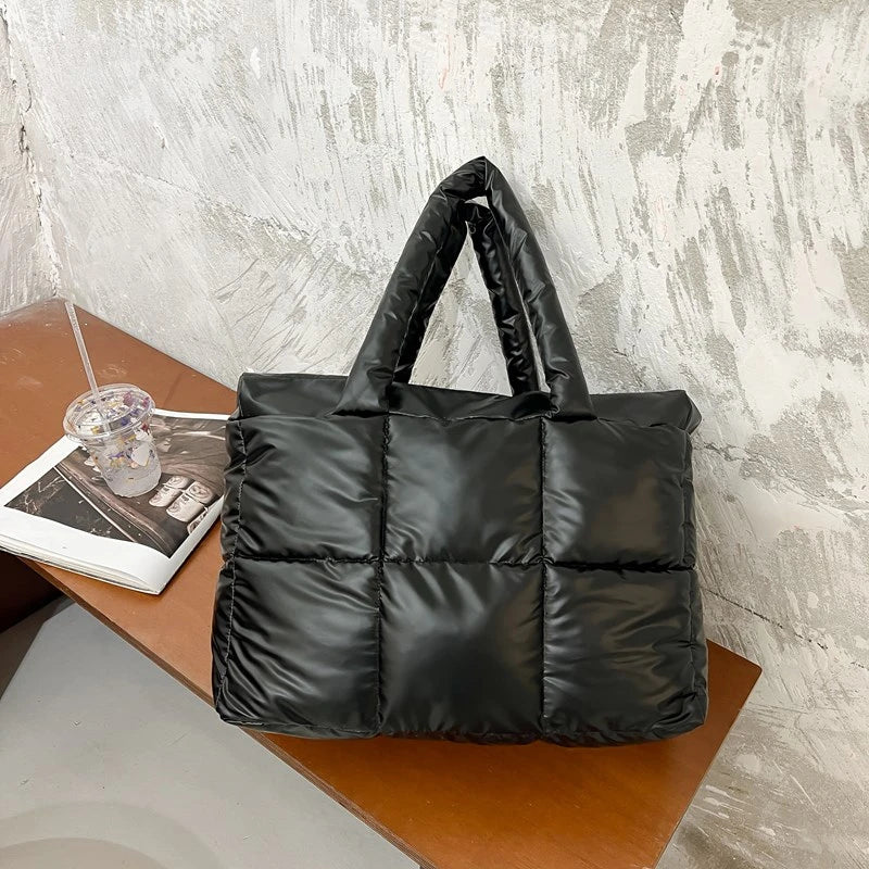 Bolsa Tote Quilted Grande Elegância