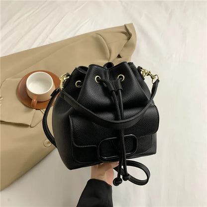 ‌Bolsa Bucket Elegance – Estilo Casual com Toque Sofisticado