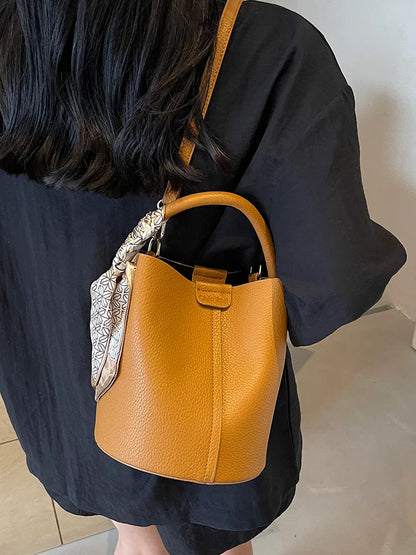 Bolsa Bucket Retro Soft Leather