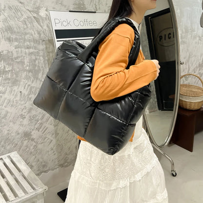 Bolsa Tote Quilted Grande Elegância