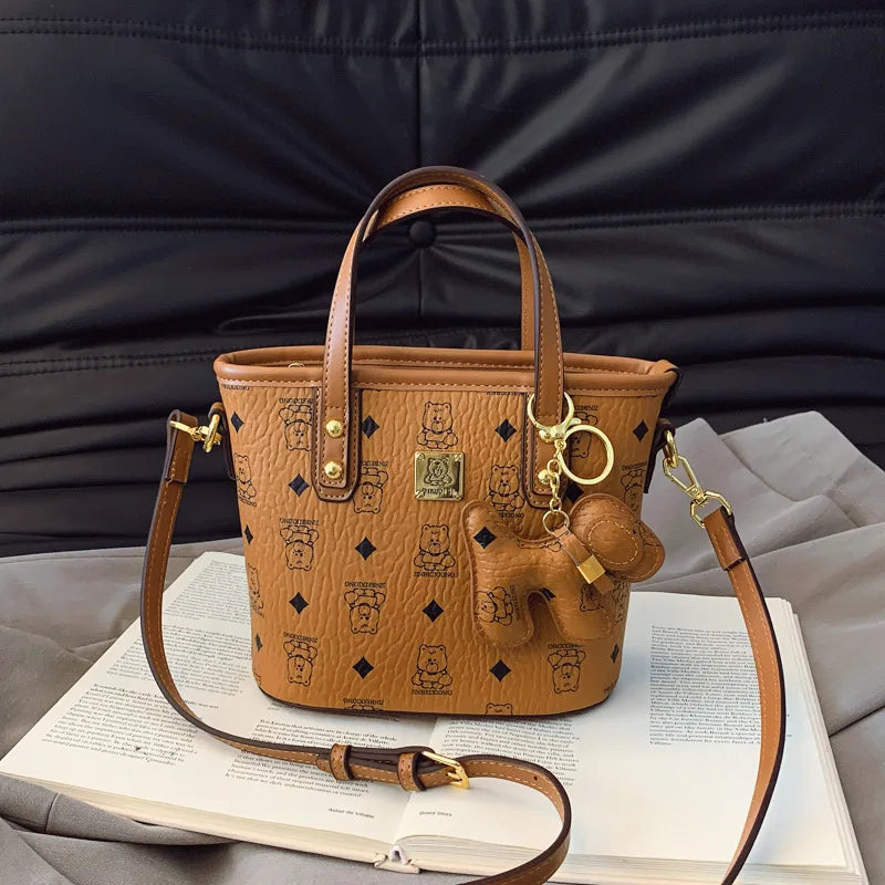 Bolsa Feminina Bucket Estampada 2025 – Tote & Transversal Versátil para Dia e Noite