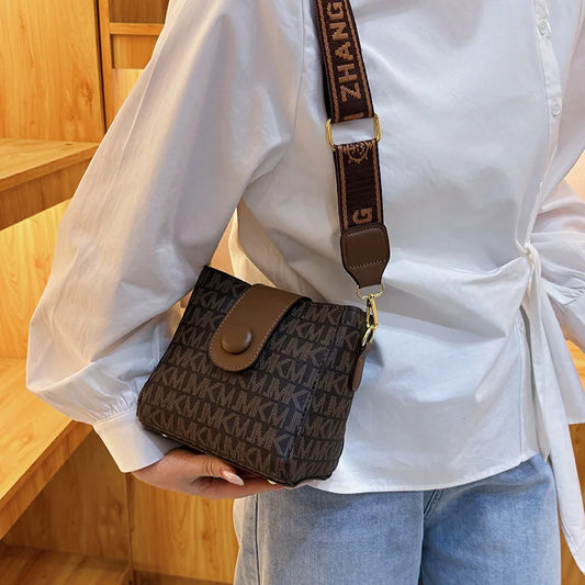 Bolsa Feminina Bucket Versátil Tote/Transversal – Grande Capacidade & Estilo Dia-a-Noite