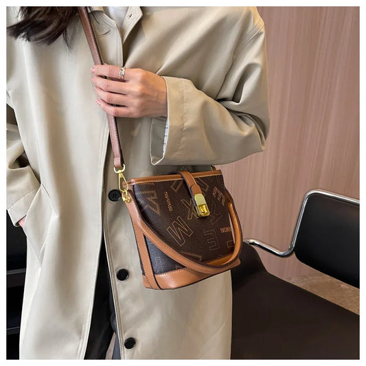 Bolsa Bucket Estampada “Autumn” – Versátil Dia & Noite