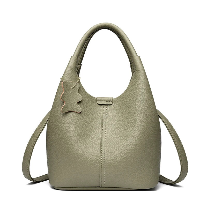 Bolsa Bucket Soft Leather Versátil