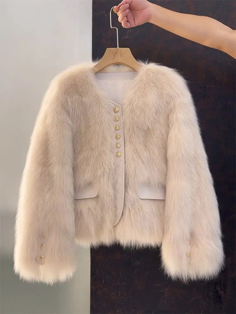 Luxe Plush Coat – Short Faux Fur & Timeless Elegance