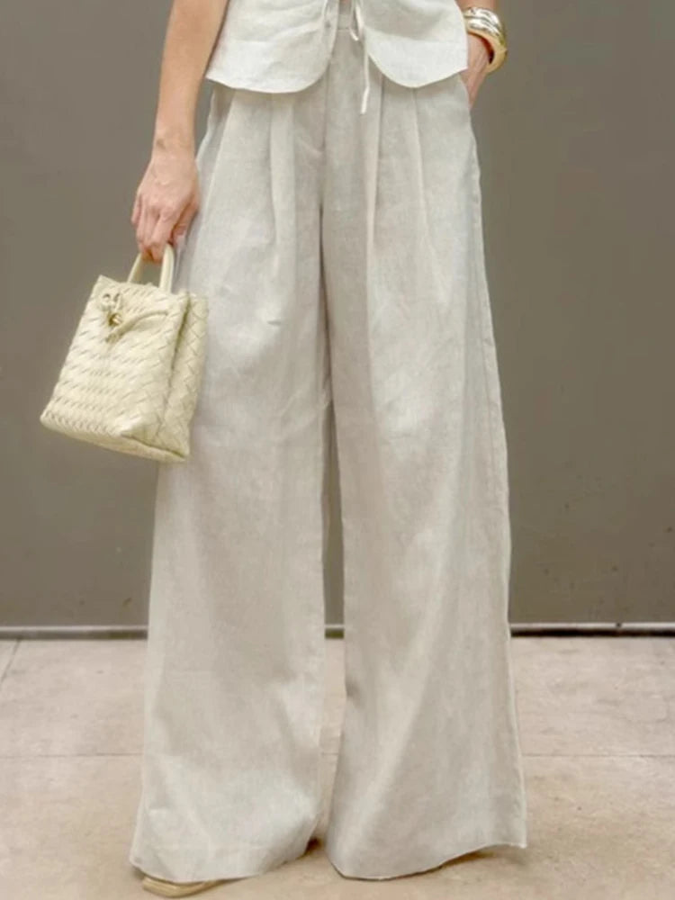 Conjunto Office Chic 2025 – Elegância Moderna em Tons Neutros