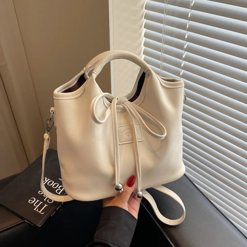 Bolsa Shoulder Bow Dumpling Luxo