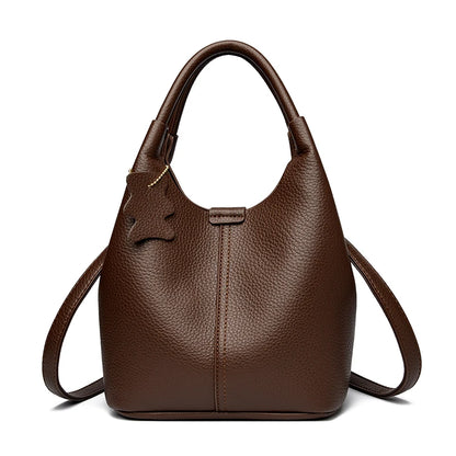 Bolsa Bucket Soft Leather Versátil