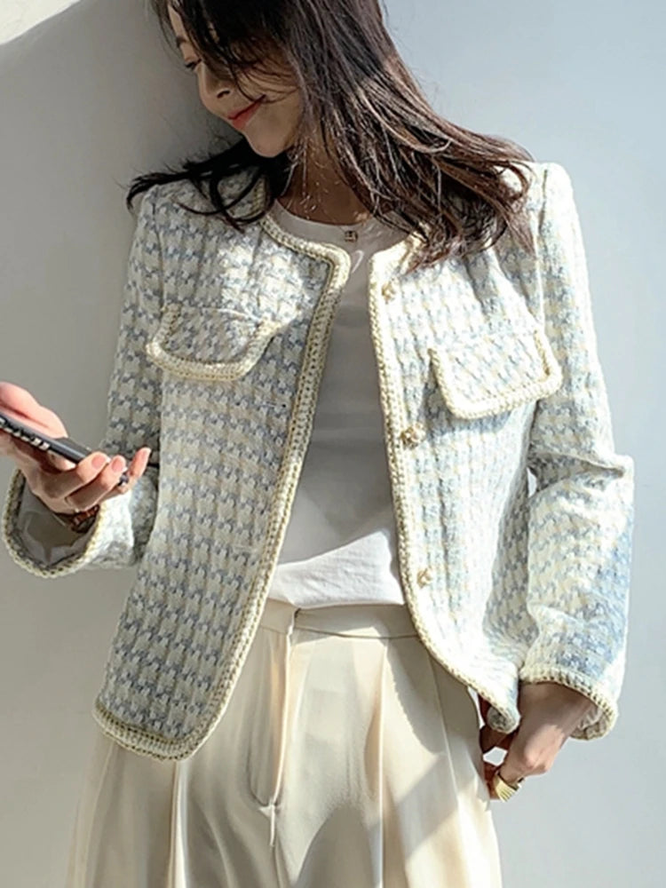 Jaqueta Tweed Francesa Vintage – Elegância Parisiense