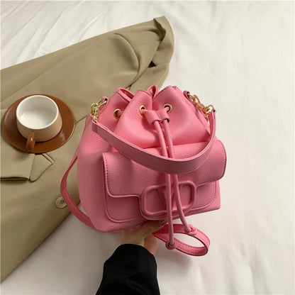 ‌Bolsa Bucket Elegance – Estilo Casual com Toque Sofisticado