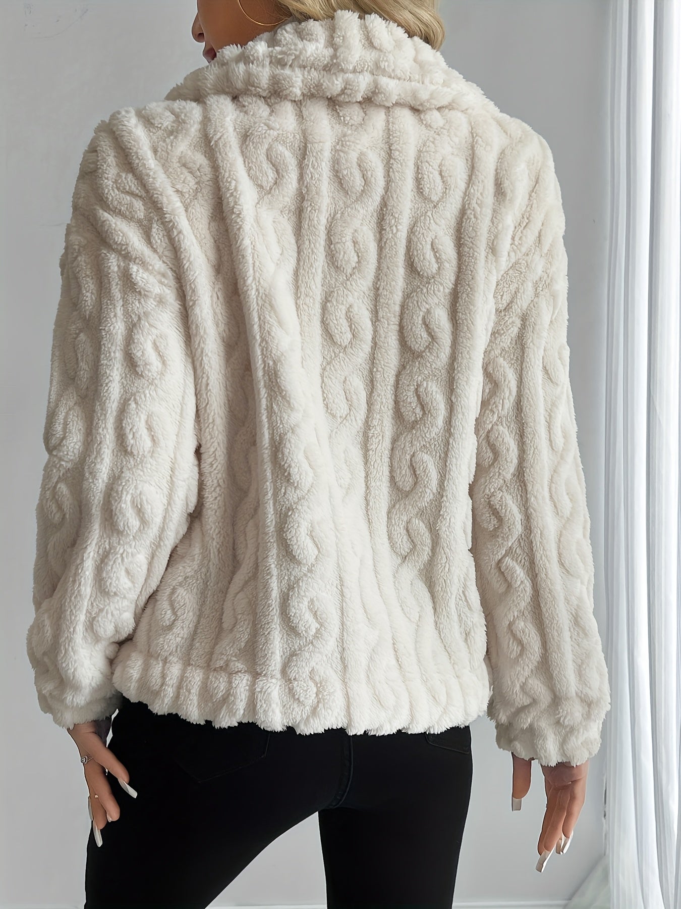 Jaqueta Lapela Elegance – Dourado & Pesponto Branco